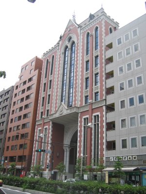 慶應大学 東門